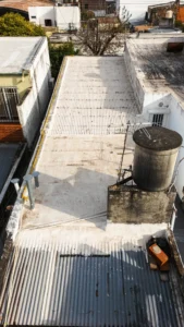 Terraza con tanque de agua – Departamento en Barrio Sur, Santa Fe